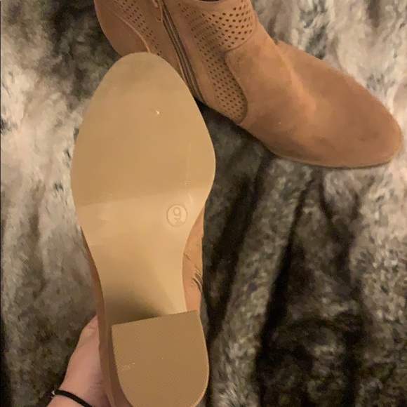 Universal Thread Brown Booties - Picture 4 of 5